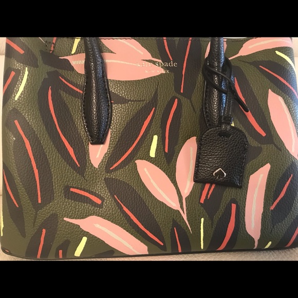KATE SPADE Crossbody Satchel - Picture 2 of 8